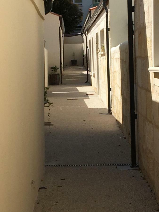 Le Clos Du Square - Climatise Rochefort  Exterior photo