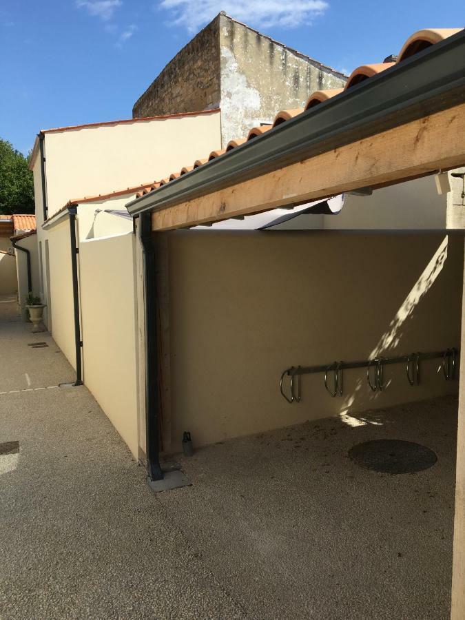 Le Clos Du Square - Climatise Rochefort  Exterior photo
