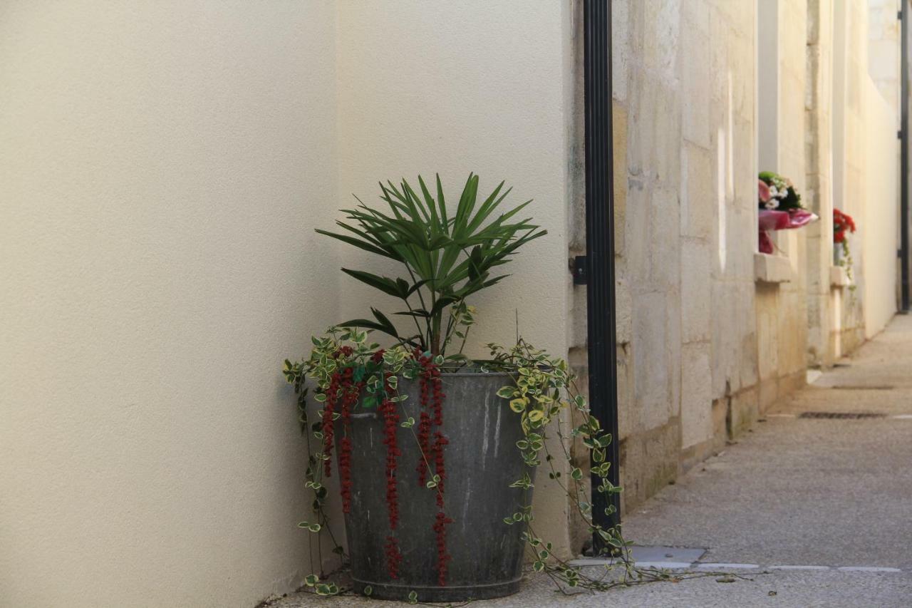 Le Clos Du Square - Climatise Rochefort  Exterior photo