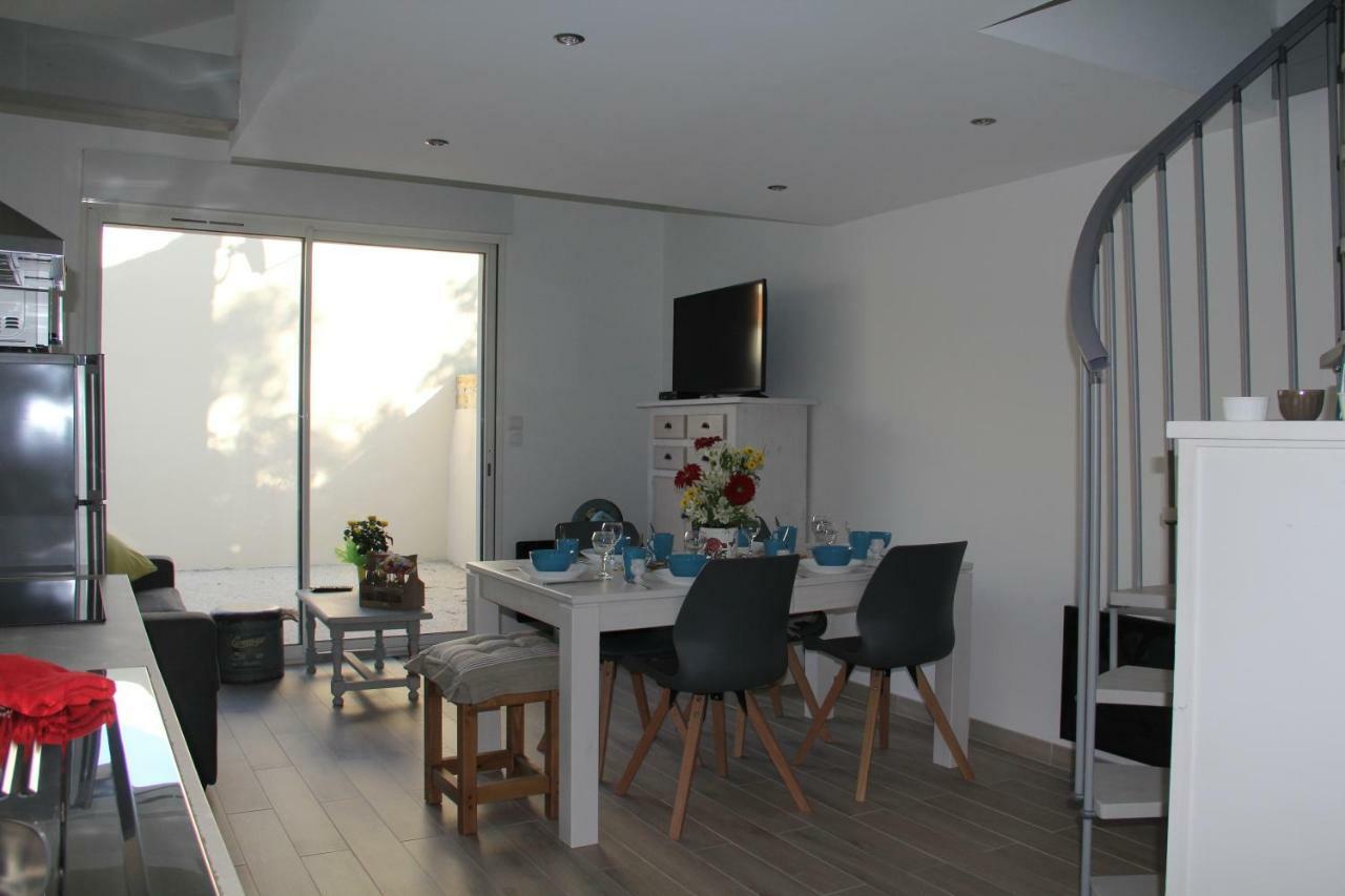Le Clos Du Square - Climatise Rochefort  Exterior photo